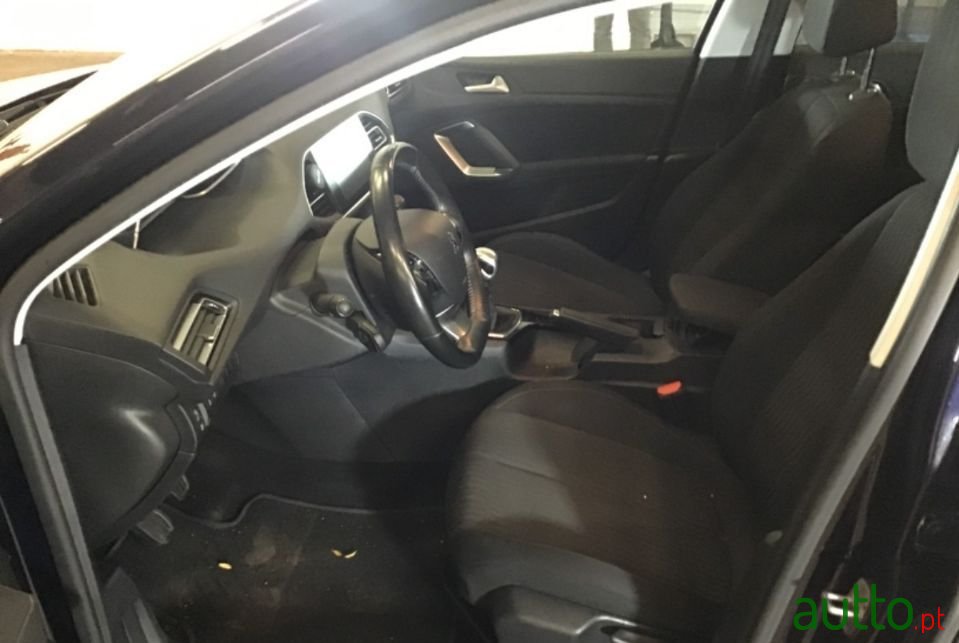 2015' Peugeot 308 Sw photo #4