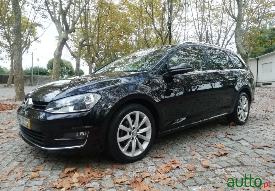 2016' Volkswagen Golf Variant photo #1