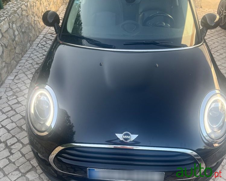 2016' MINI Cooper D 5 Portas photo #1