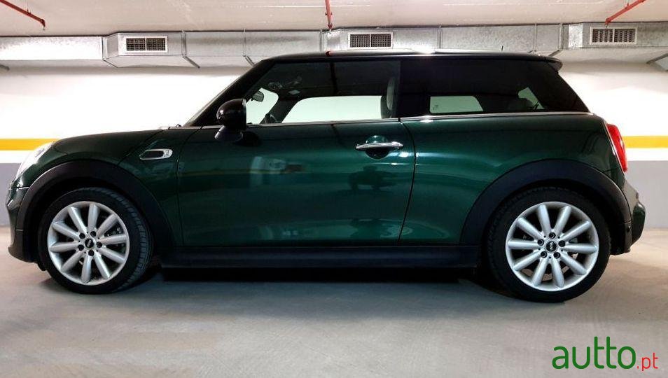 2014' MINI Cooper photo #3