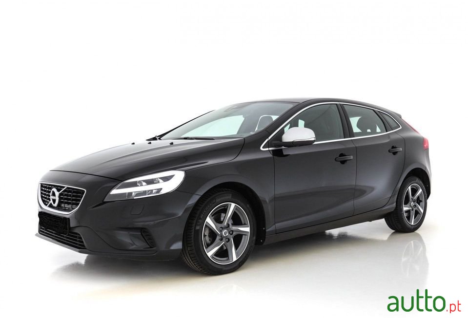 2018' Volvo V40 photo #1