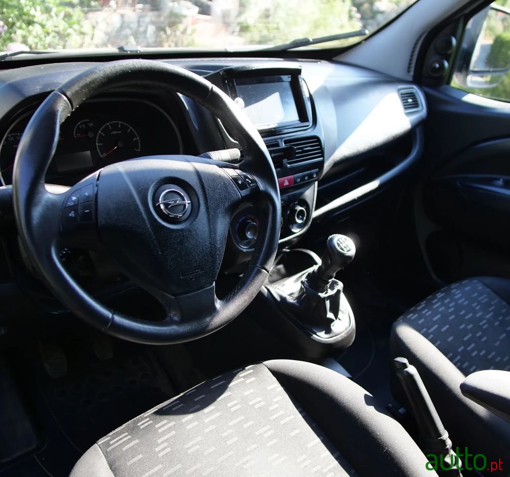 2018' Opel Combo photo #6