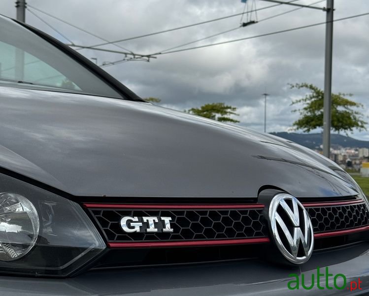 2010' Volkswagen Golf 2.0 Gti photo #4