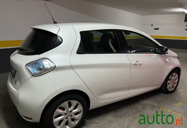 2016' Renault Zoe photo #3