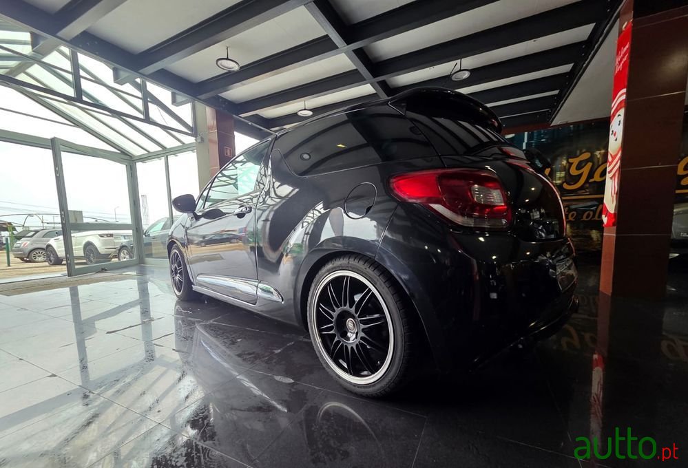 2012' Citroen DS3 1.6 Thp Sport Chic photo #3