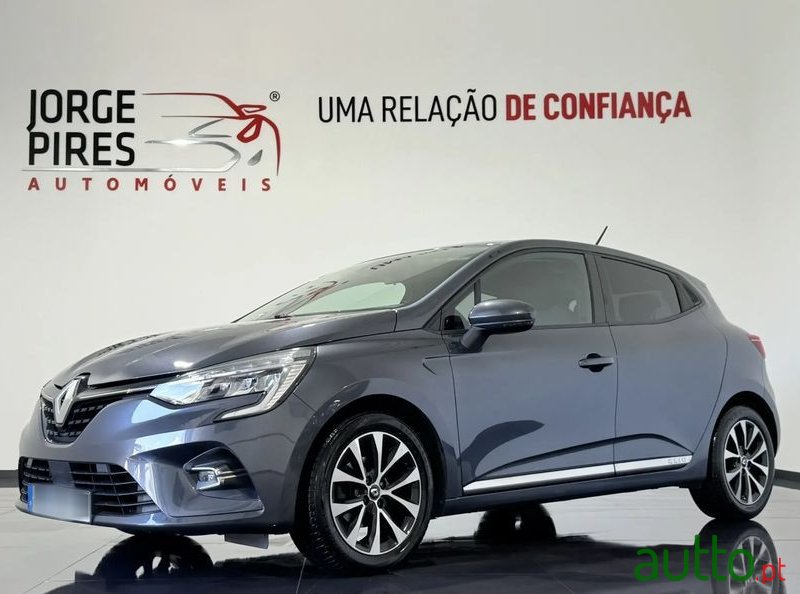 2020' Renault Clio photo #1