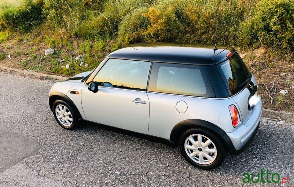 2001' MINI One photo #1