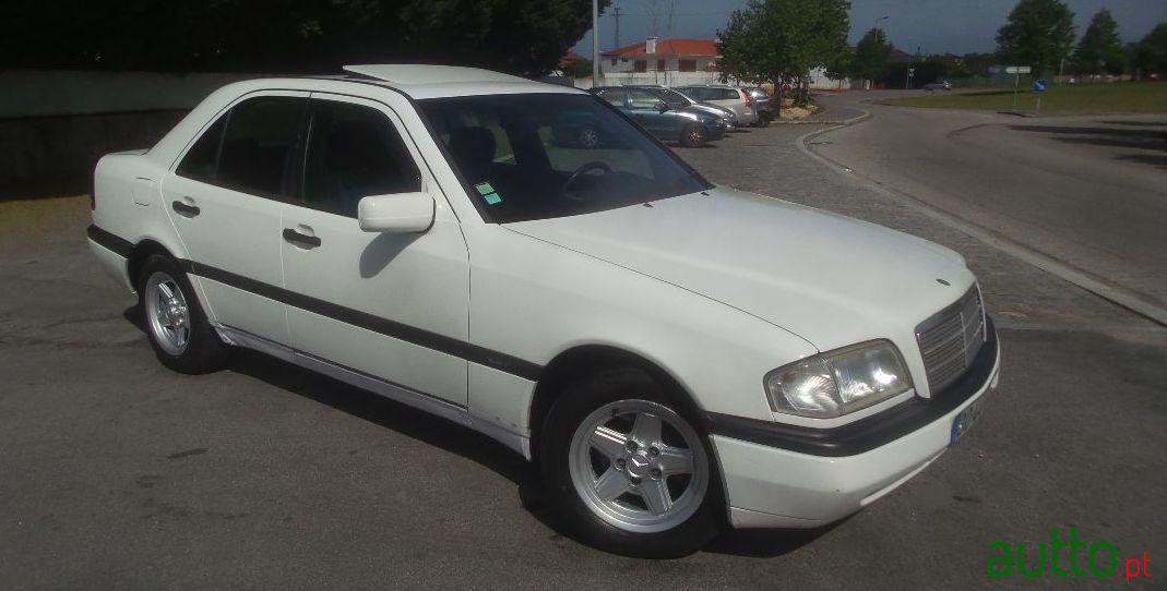 1996' Mercedes-Benz C-220 Sport photo #1