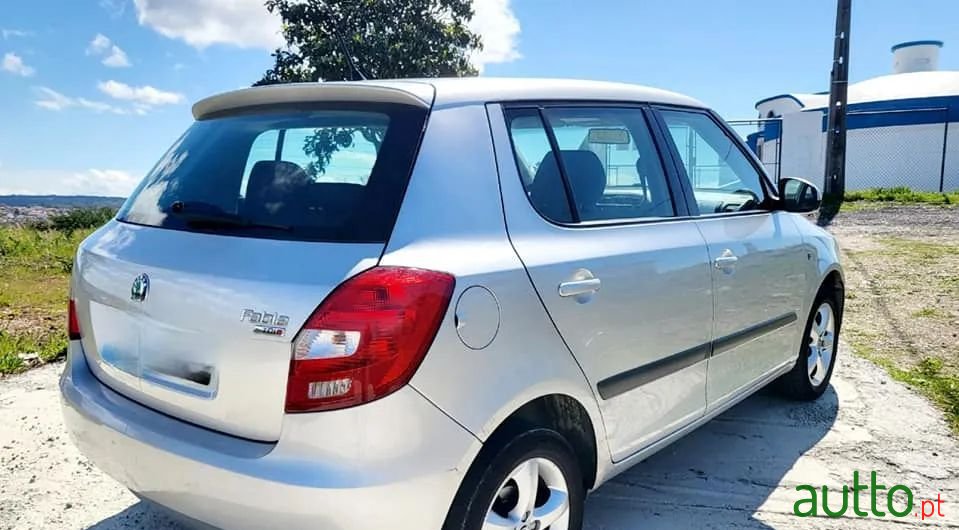 2008' Skoda Fabia 1.4 Tdi Elegance photo #2