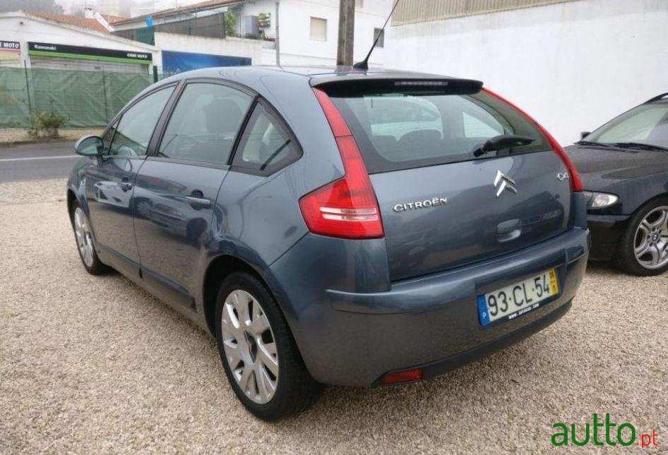 2006' Citroen C4 1.4 16V Vtr Pack photo #2
