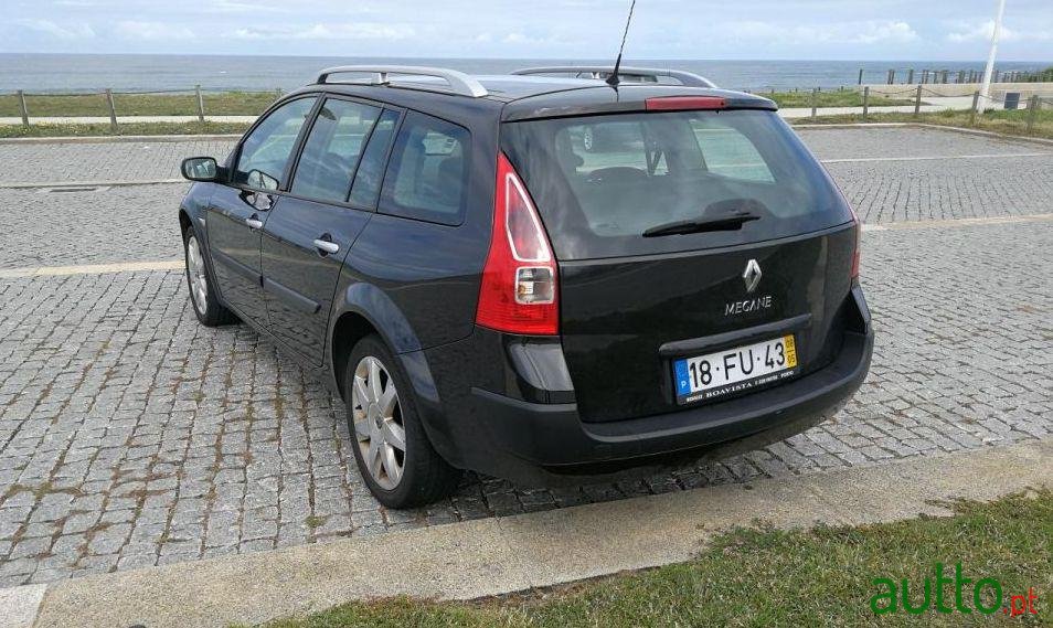 2008' Renault Megane Break photo #1