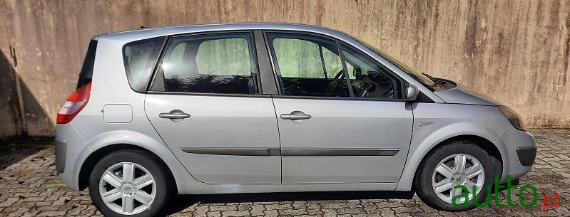 2005' Renault Scenic photo #5
