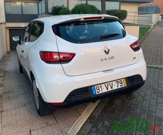 2015' Renault Clio 1.5 Dci photo #2