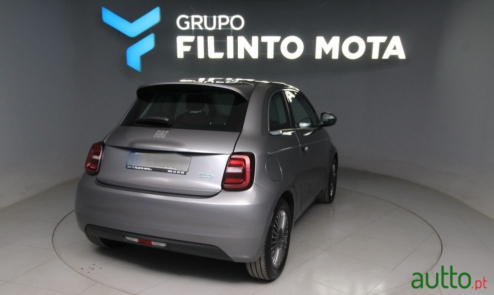 2022' Fiat 500e Icon photo #3