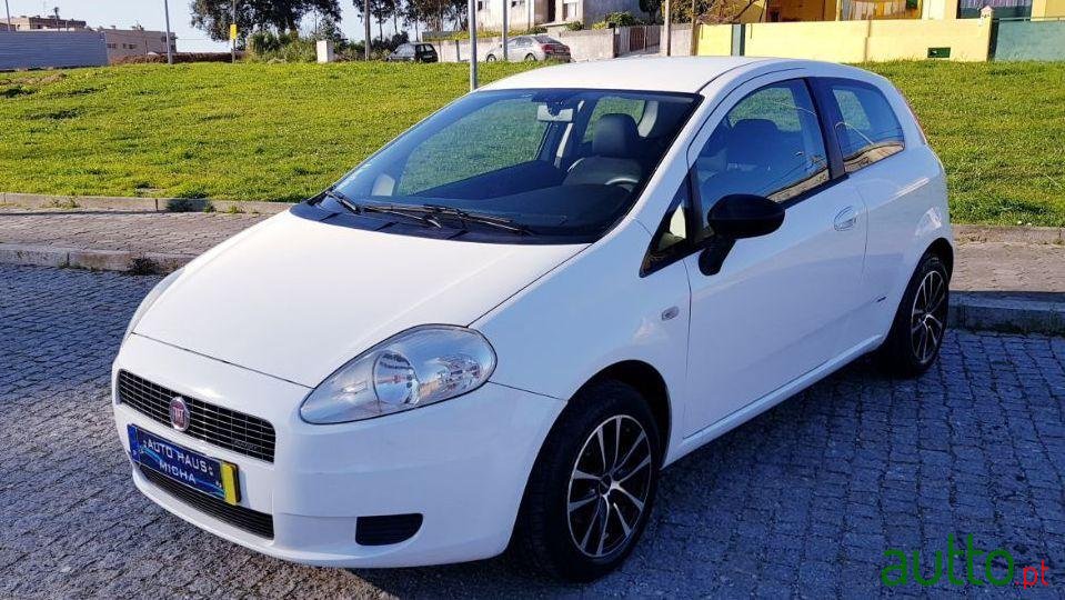 2008' Fiat Grande Punto 1.3 M-Jet Active photo #2