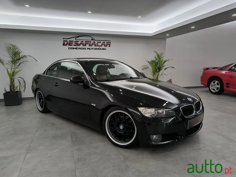 2009' BMW Série 3 I Cabrio photo #2