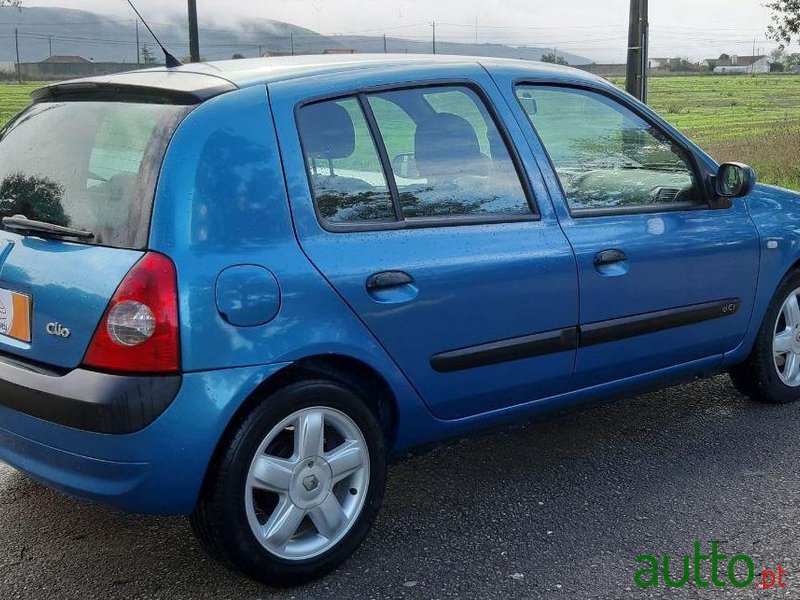 2003' Renault Clio photo #3