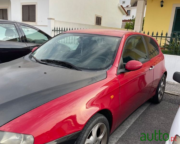 2001' Alfa Romeo 147 1.9 Jtd Plus photo #4