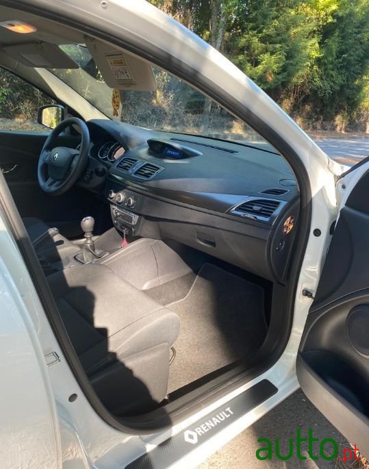 2014' Renault Megane photo #5