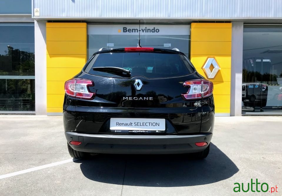 2016' Renault Megane Sport Tourer photo #5