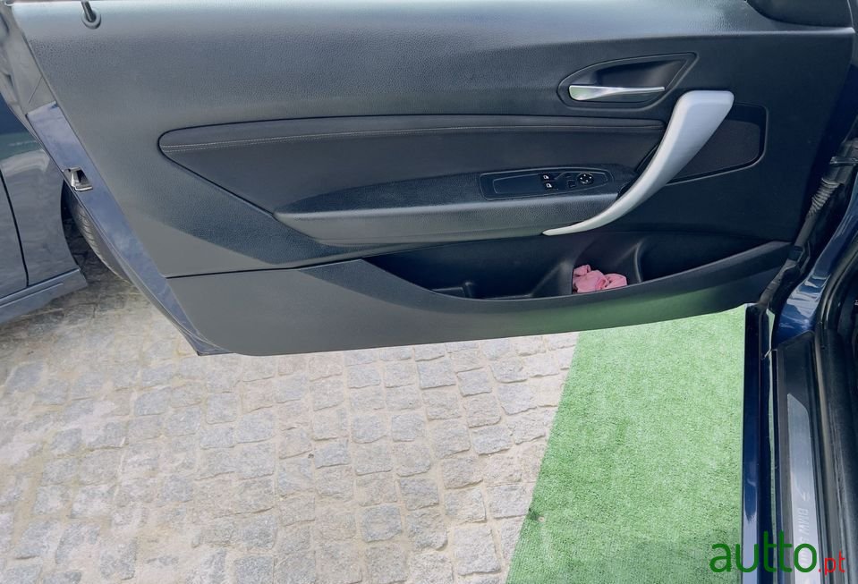 2013' BMW 118 Sport photo #3