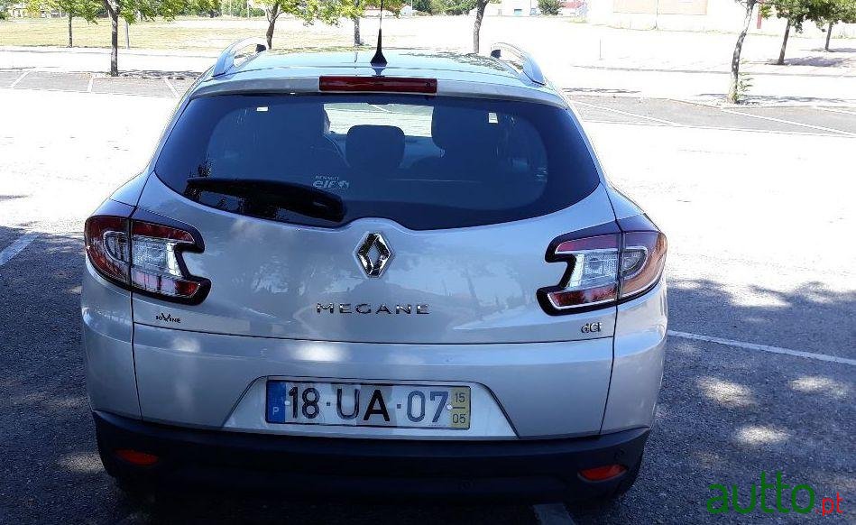 2015' Renault Megane photo #1