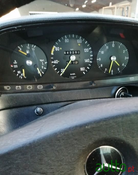 1987' Mercedes-Benz 240 photo #6