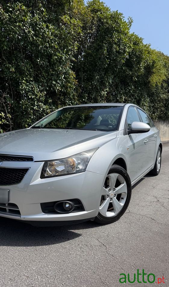 2011' Chevrolet Cruze 2.0 Vcdi Lt photo #2