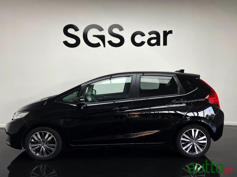 2017' Honda Jazz photo #2