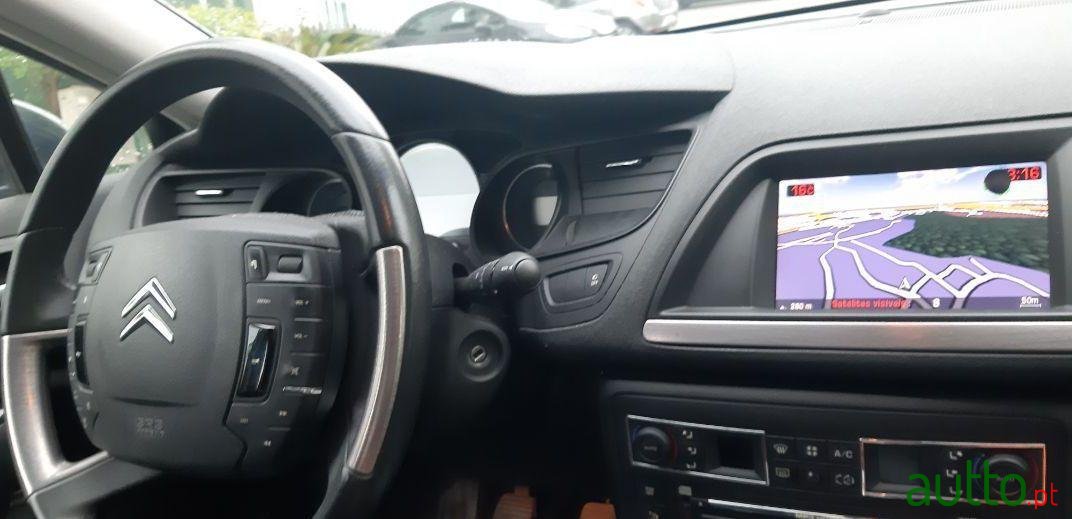 2008' Citroen C5 photo #2