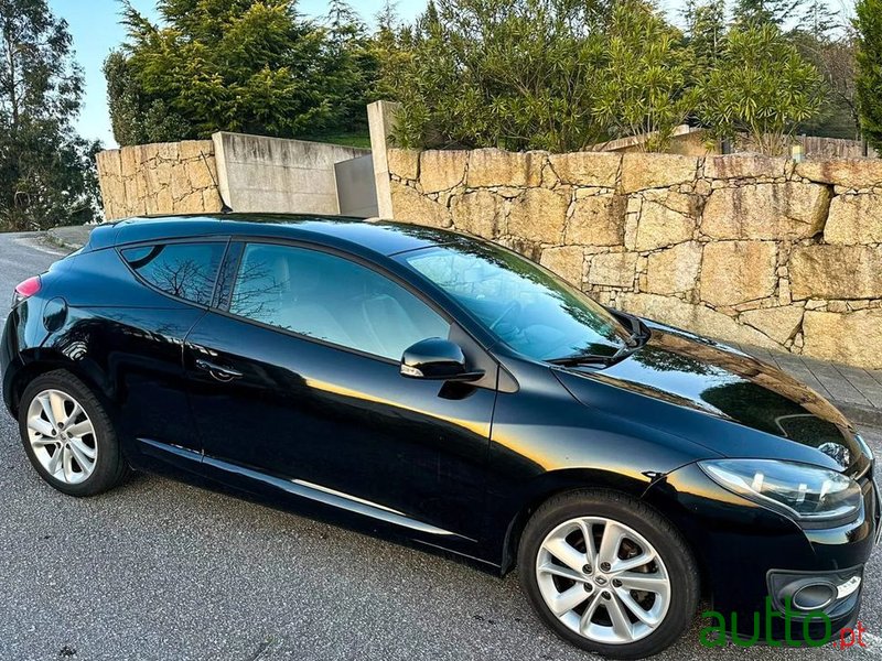 2015' Renault Mégane Coupe photo #3