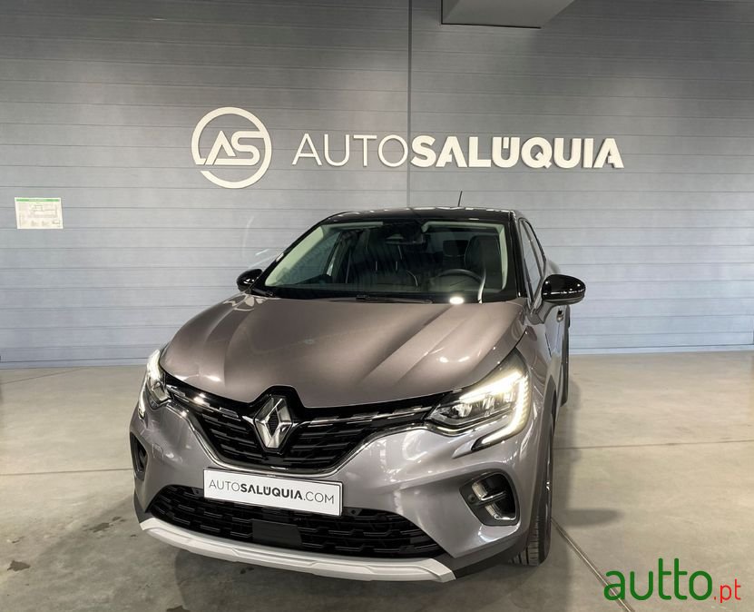 2020' Renault Captur photo #1