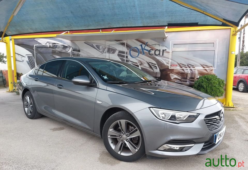 2018' Opel Insignia Grand Sport photo #6