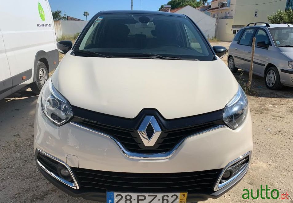 2015' Renault Captur photo #5