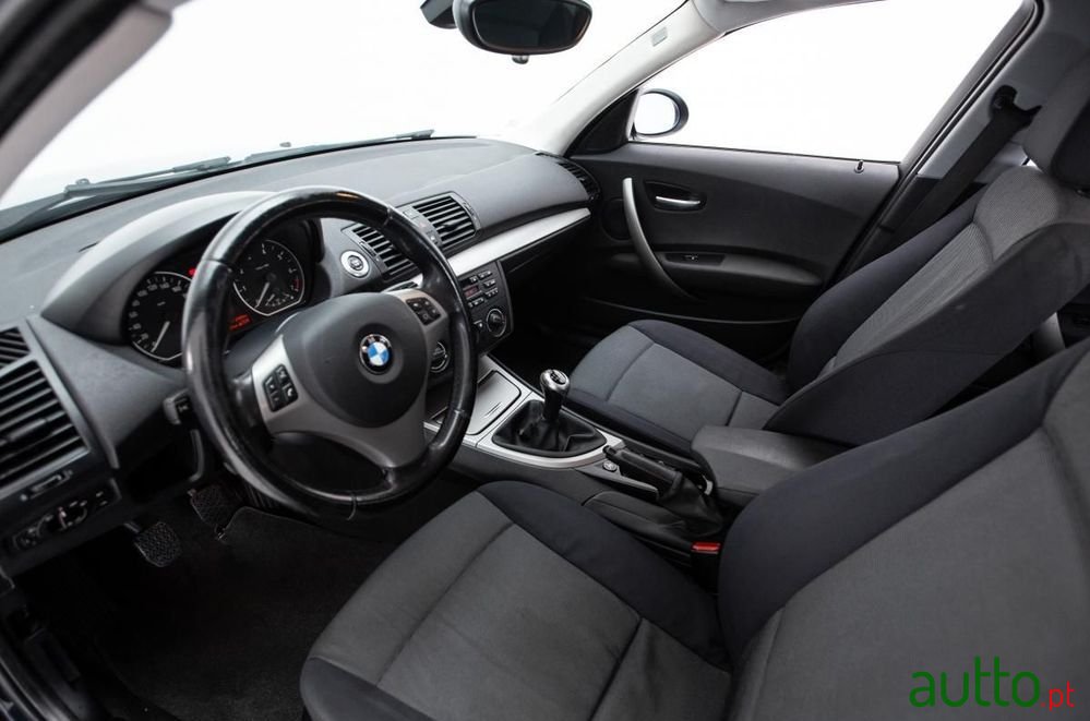2006' BMW Série 1 photo #6
