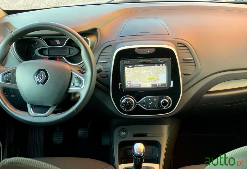 2018' Renault Captur photo #4