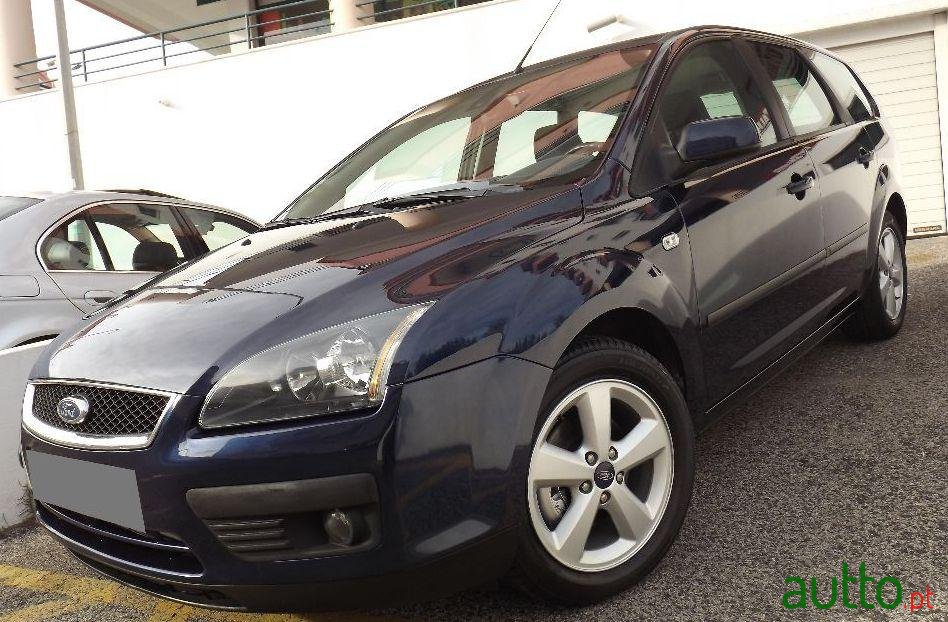 2006' Ford Focus Sw photo #2