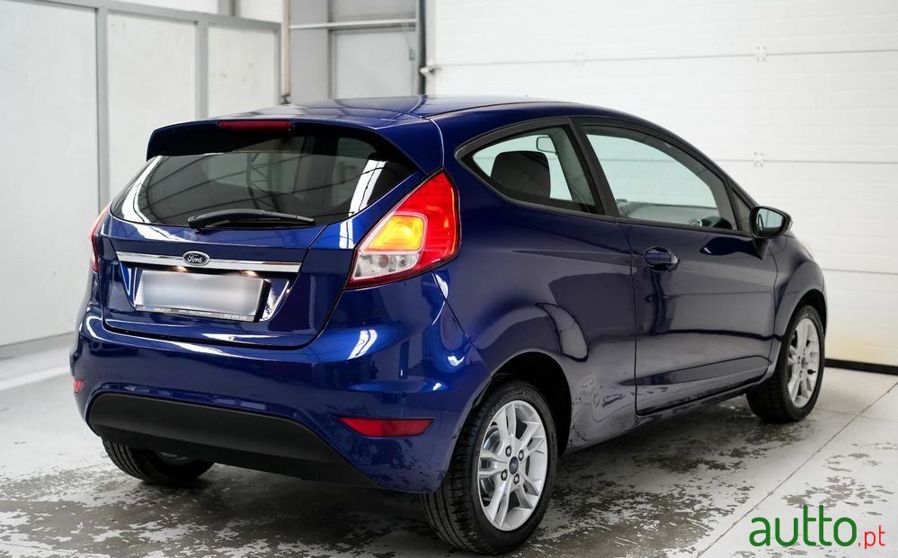 2014' Ford Fiesta photo #3