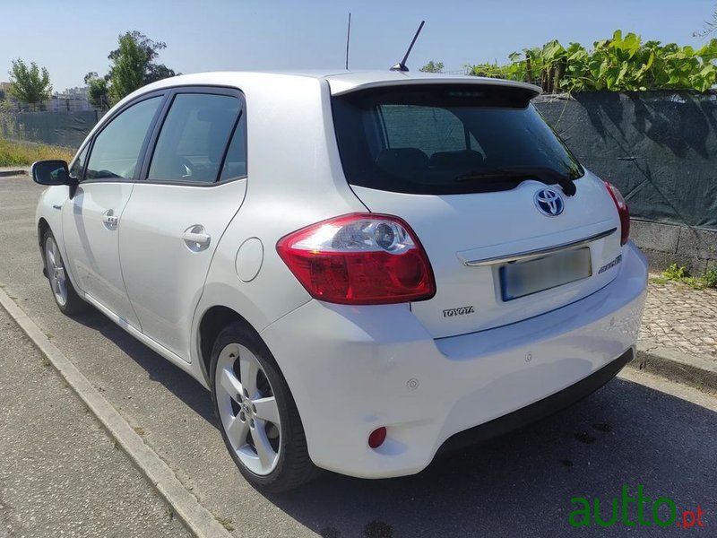 2011' Toyota Auris 1.8 Hsd Comfort photo #4