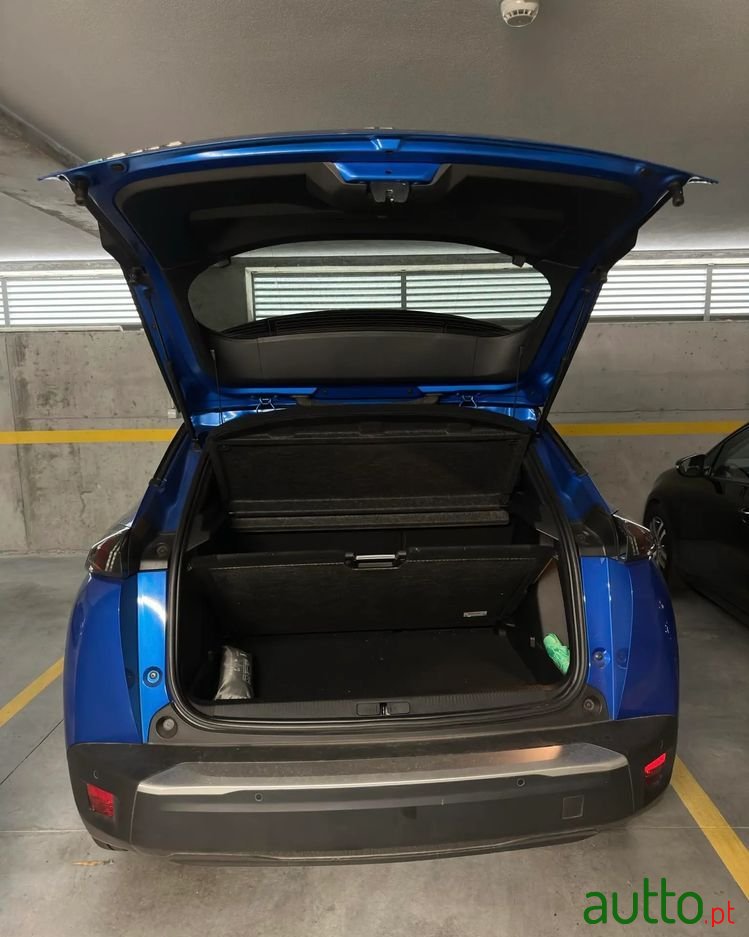 2020' Peugeot e-2008 Gt photo #6