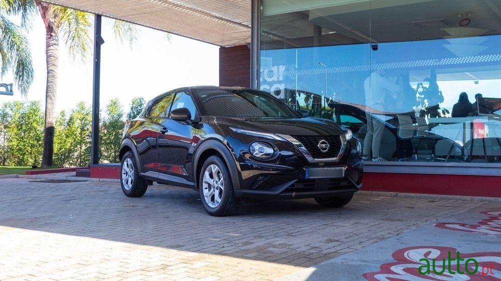 2021' Nissan Juke photo #3