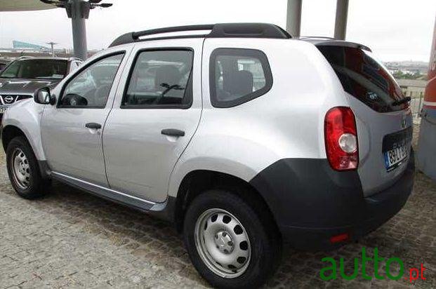 2011' Dacia Duster 1.6 Pack photo #2