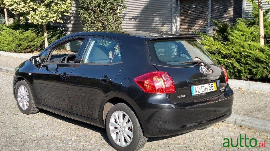 2007' Toyota Auris Sol photo #2