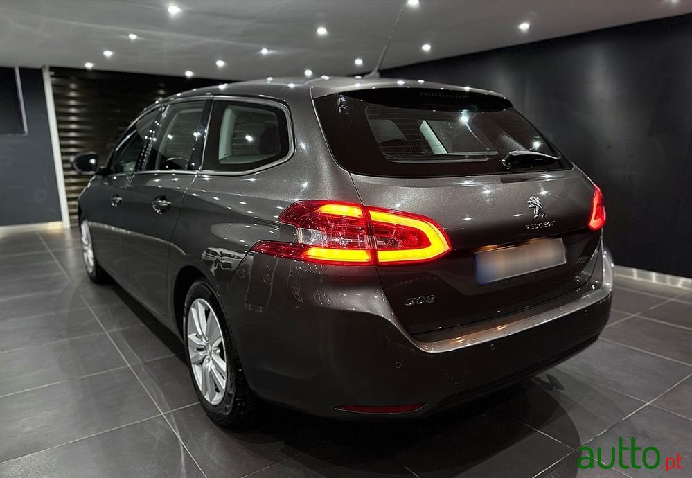 2017' Peugeot 308 Sw photo #6