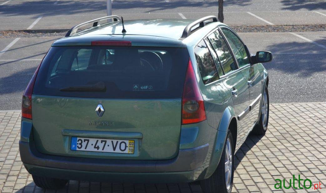 2003' Renault Megane Break photo #4