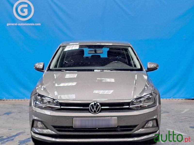 2021' Volkswagen Polo 1.0 Tsi Life photo #2