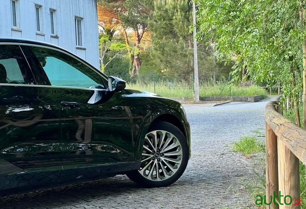 2024' Audi Q8 E-Tron Sportback photo #6