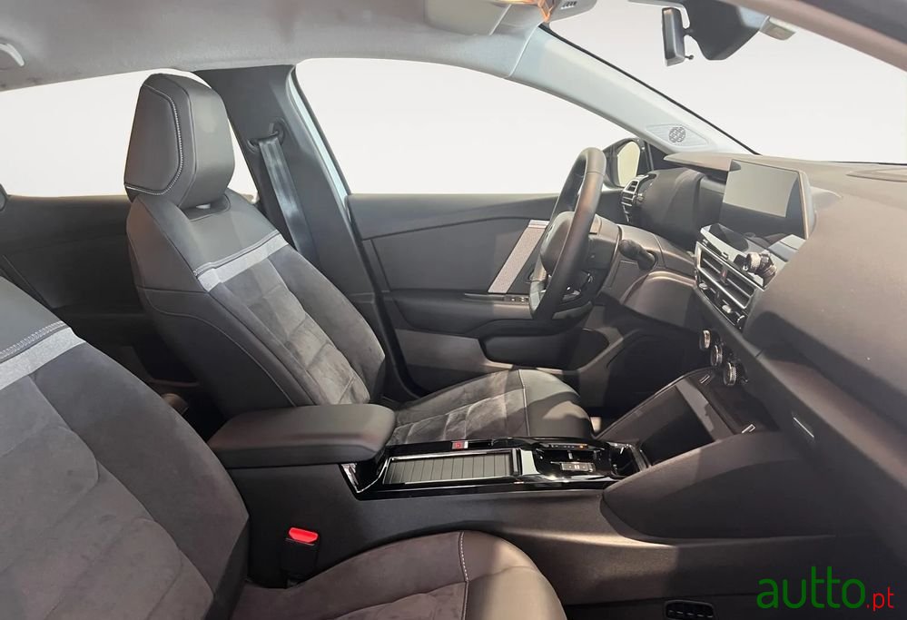 2024' Citroen E-C4 X photo #5