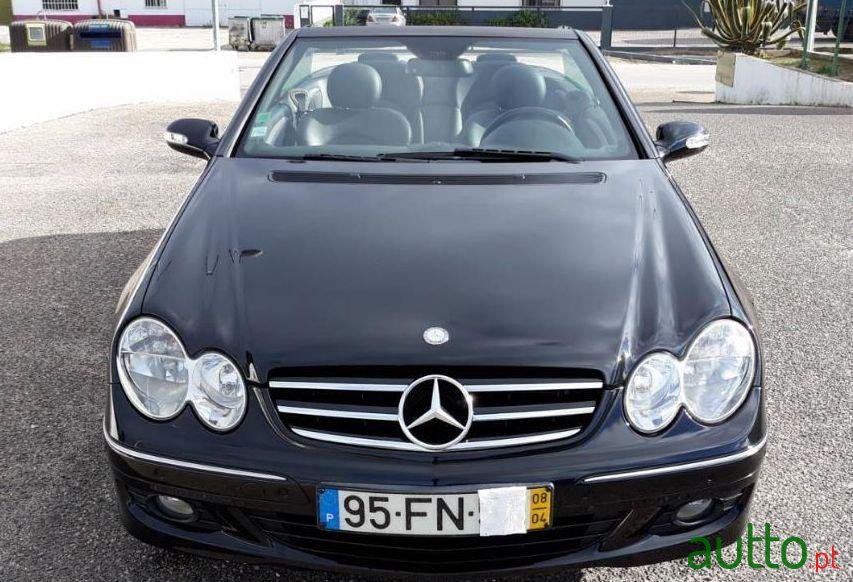 2008' Mercedes-Benz Clk-200 Avantgarde Cabrio photo #3