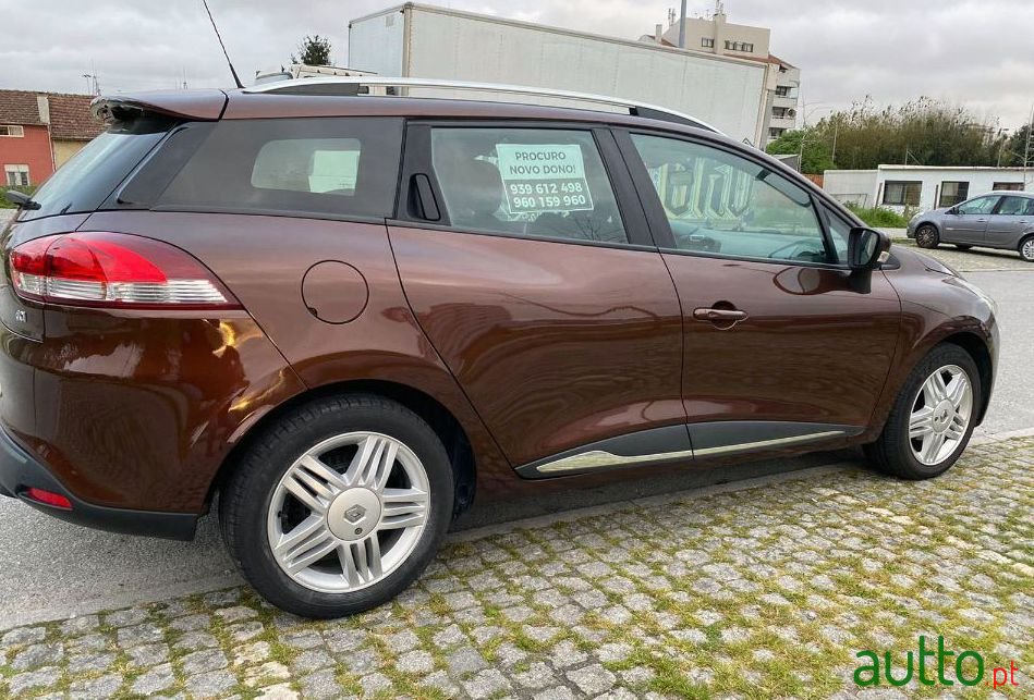 2014' Renault Clio Sport Tourer photo #5